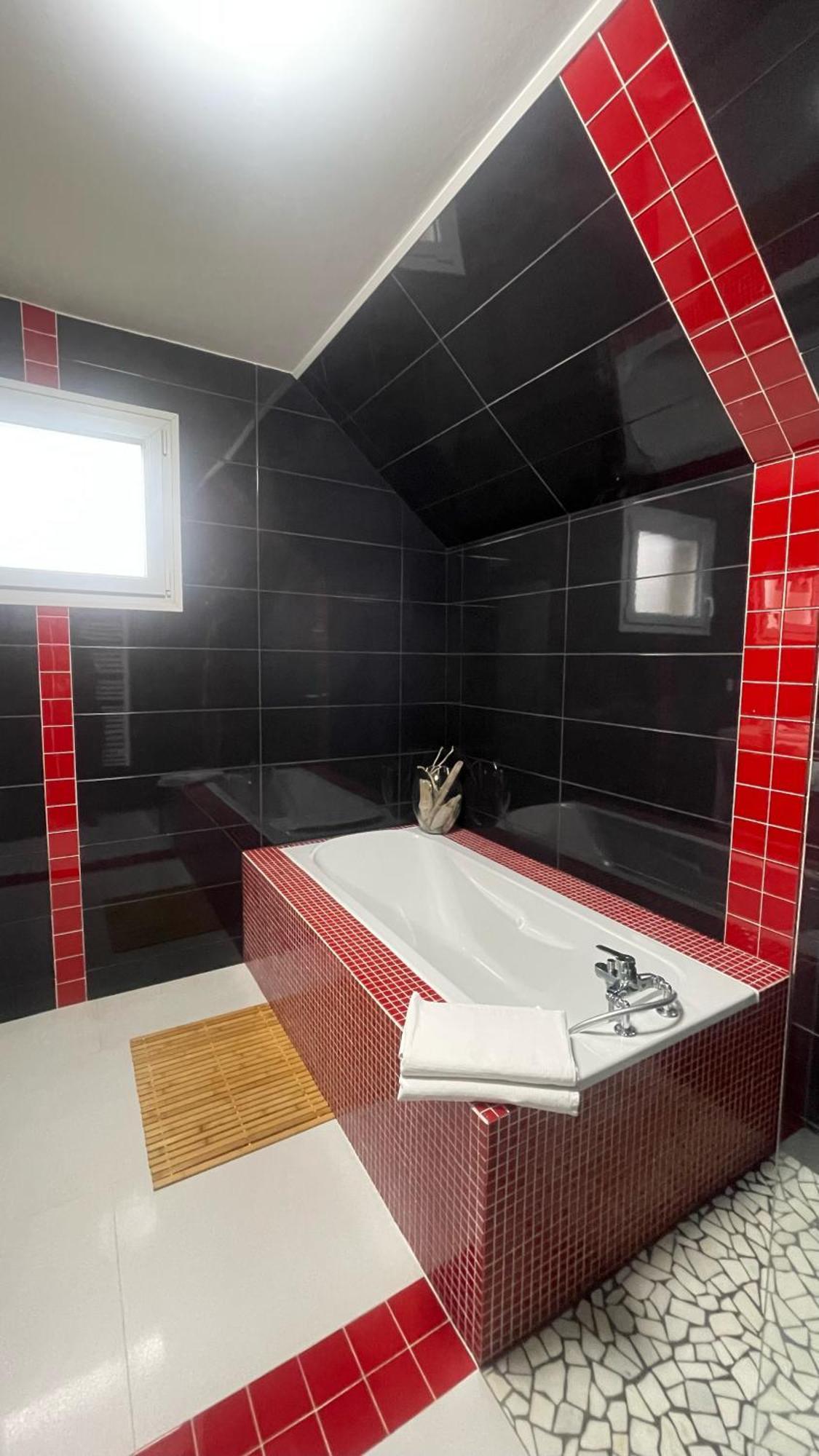 Comme A La Maison Couffy Esterno foto